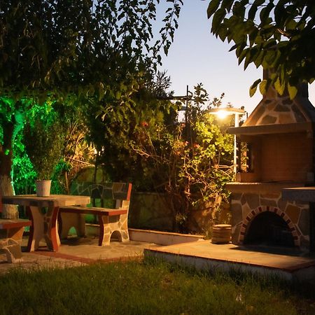 Manao Summer House Циливи Екстериор снимка